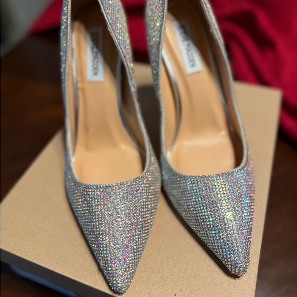 Steve Madden Glittering Silver Women's Heels